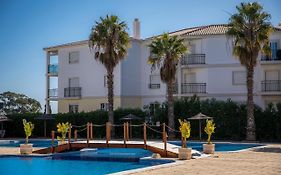 B33 - Praia Do Vau Apartment